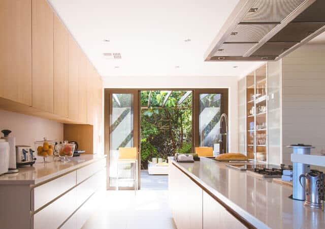 Open and sunny kitchen